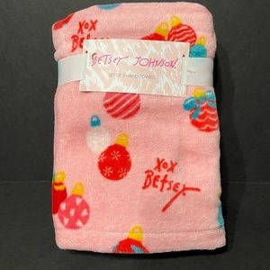 Betsey Johnson holiday hand towels, NWT
